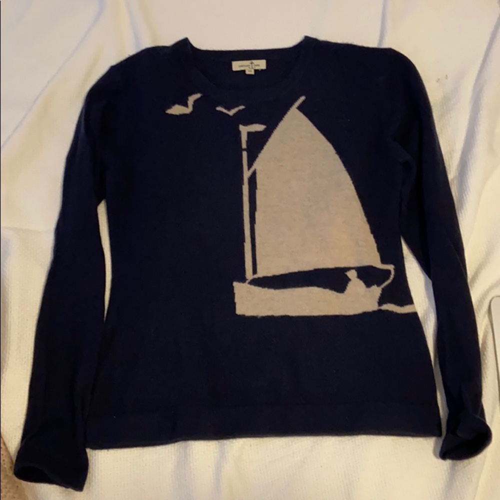 Navy Cashmere Sweater With Cream Sailboat detail